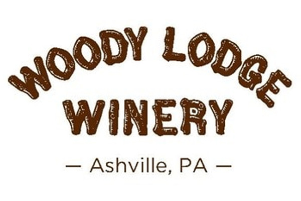Woody Lodge Winery Logo